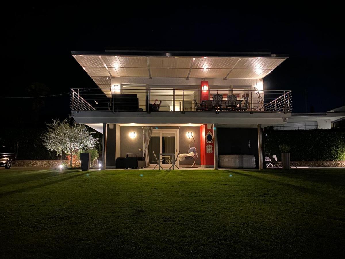 Lhv Garda Lake - Private Pool And Spa Bardolino Exterior foto